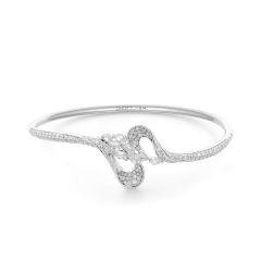 Vòng tay vàng trắng 18K gắn kim cương DOJI AFGR000454D2DA1