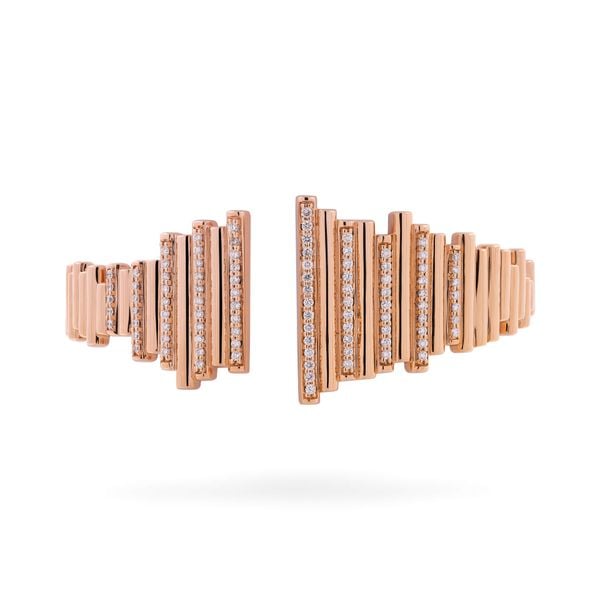 Vòng tay vàng hồng 18K gắn kim cương DOJI AFGR100113D3DA1