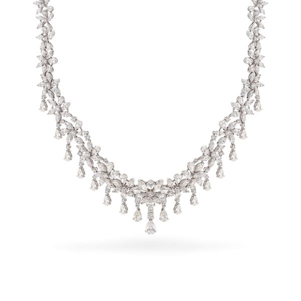 Kiềng cổ vàng trắng 18K gắn kim cương DOJI AFND000232D2DA1