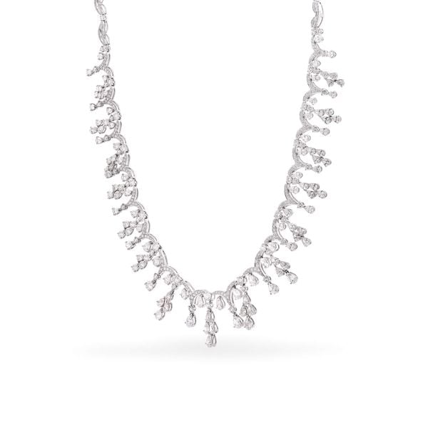 Kiềng cổ vàng trắng 18K gắn kim cương DOJI AFND000233D2DA1