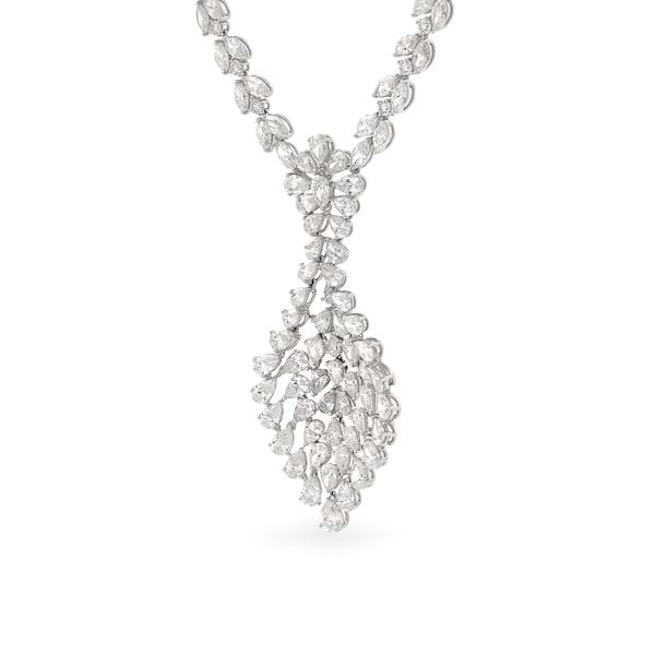 Kiềng cổ vàng trắng 18K gắn kim cương DOJI AFND000243D2DA1