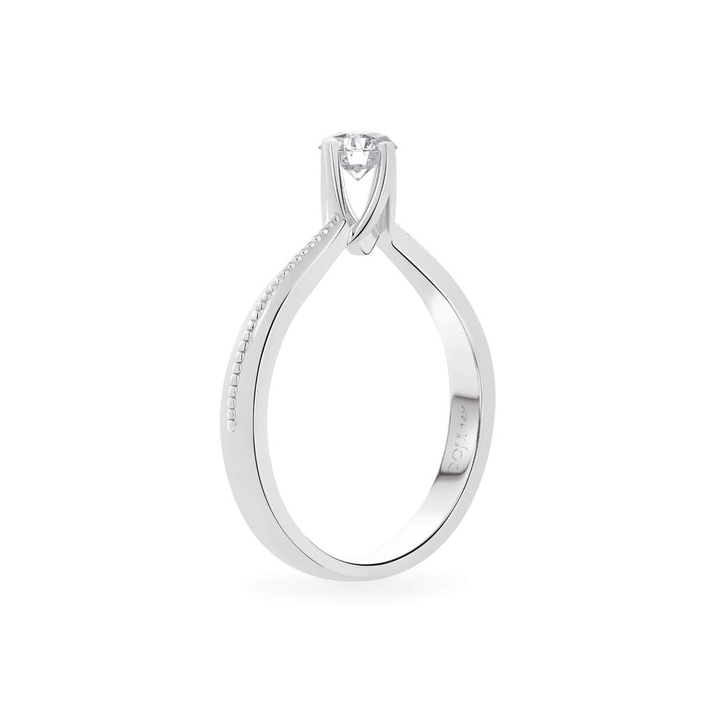 Nhẫn đính hôn vàng trắng 14K gắn kim cương DOJI AFRE000018F2NN1 