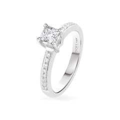 Nhẫn đính hôn vàng trắng 14K gắn kim cương DOJI AFRE000056F2NN1