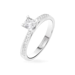 Nhẫn đính hôn vàng trắng 14K gắn kim cương DOJI AFRE010012F2NN1