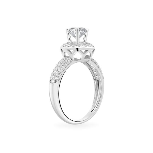 Nhẫn vàng trắng 18K gắn đá CZ DOJI AFRM300048D2CZ1