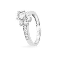 Nhẫn vàng trắng 18K gắn đá CZ DOJI AFRM300089D2CZ1