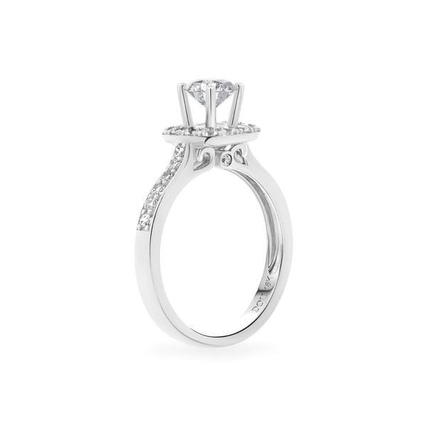 Nhẫn vàng trắng 18K gắn đá CZ DOJI AFRM300148D2CZ1