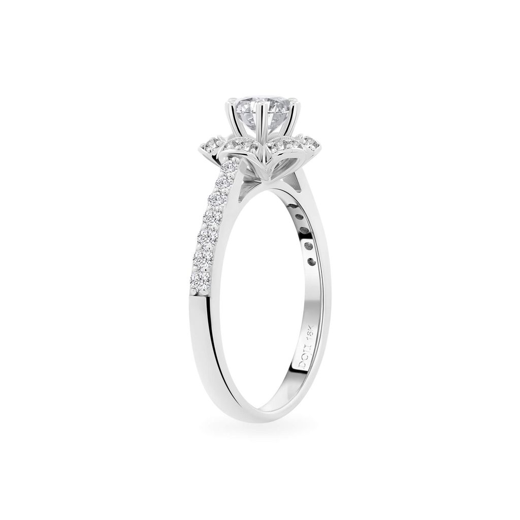 Nhẫn vàng trắng 18K gắn đá CZ DOJI AFRM400414D2CZ1 