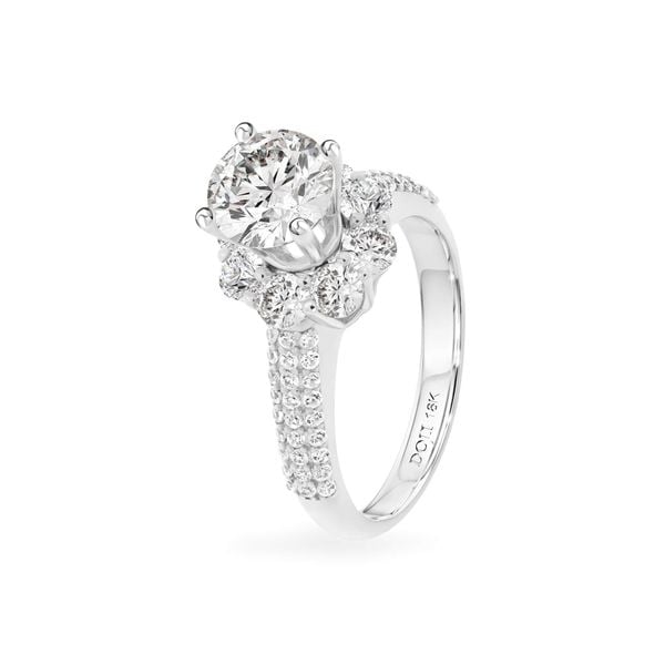 Nhẫn vàng trắng 18K gắn đá CZ DOJI AFRM500149D2CZ1