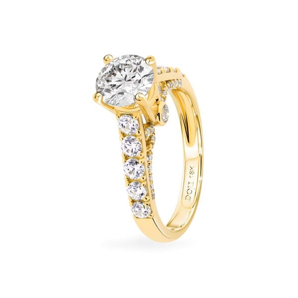 Nhẫn vàng vàng 18K gắn đá CZ DOJI AFRM500236D1CZ1