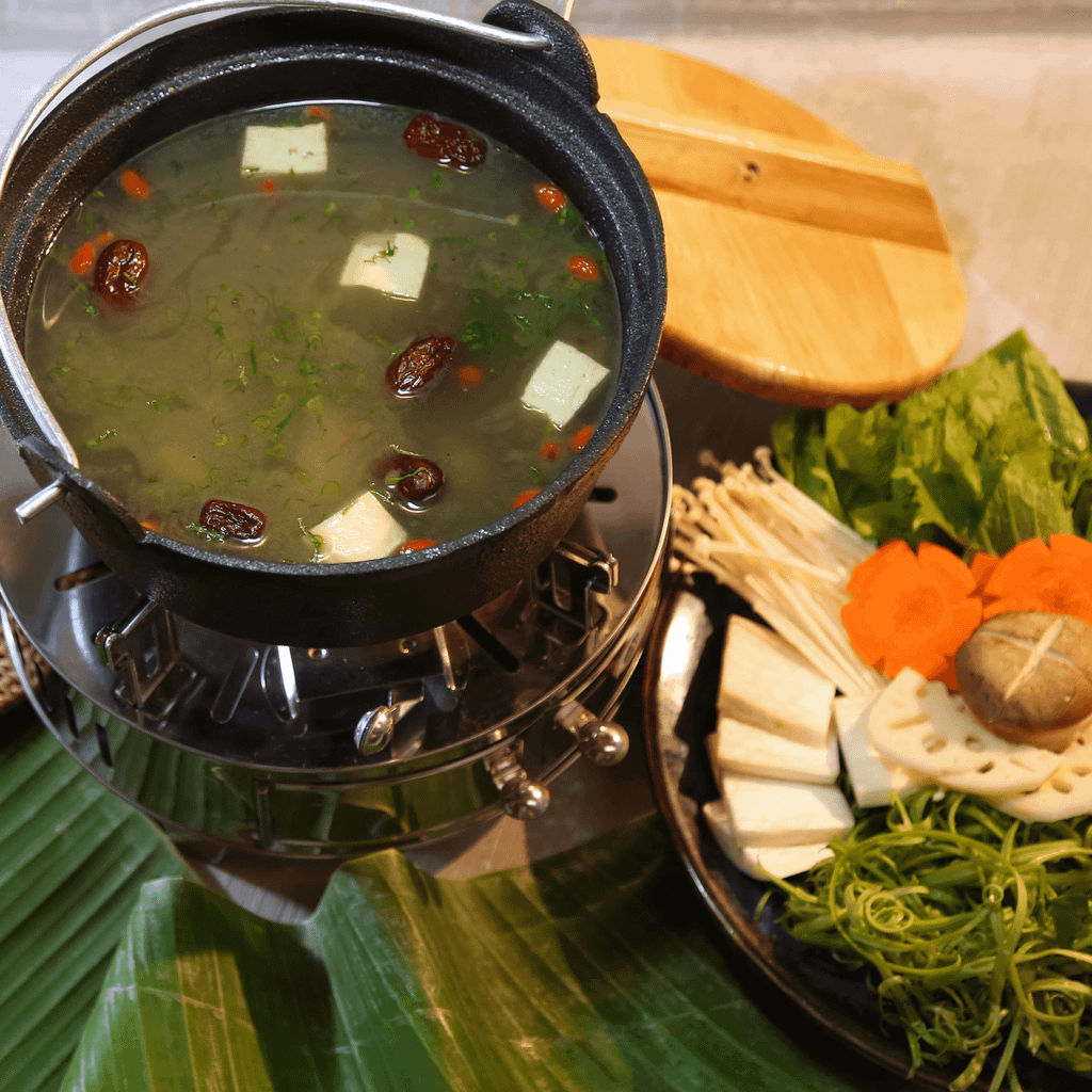  Lẩu Khoai Sọ Tiềm Hạt Sen 