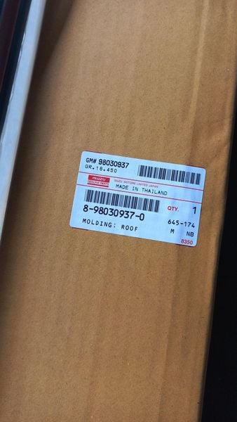 8-98030937-0 GENUINE ISUZU MOLDING ROOF