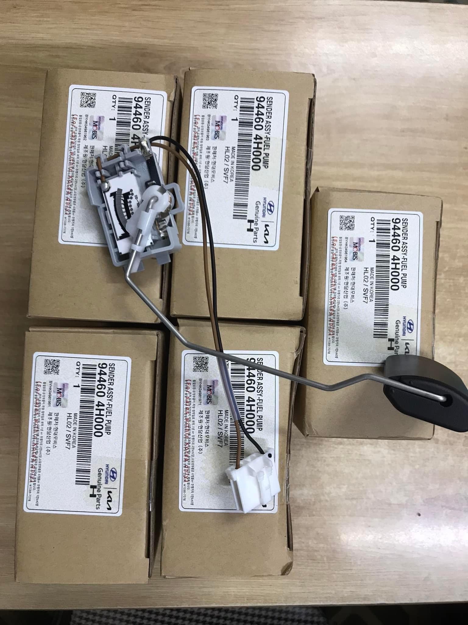 Hさん専用 Genuine Hyundai Fuel Gauge Sending Unit 94460-4Z000 for sale