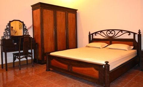 Giường rẻ quạt