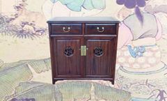 Tủ cánh chạm rồng