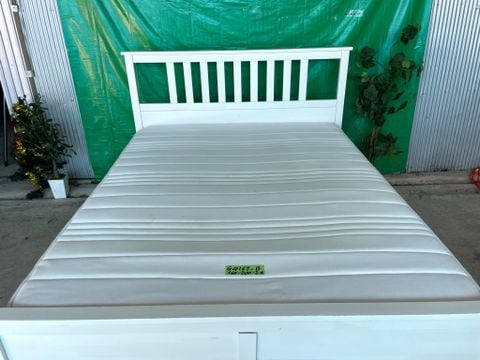  Đệm queen IKEA G4167B 160x200x26 ) Queen mattress) 
