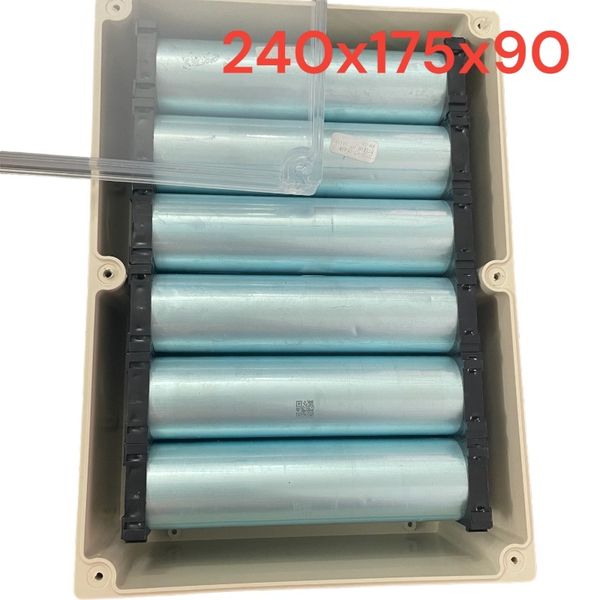  Hộp trắng mica 45A ( 240 x175x90) 