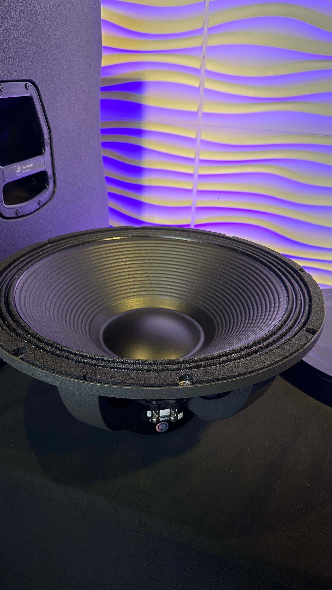 Loa Subwoofer 4Acoustic 118BS