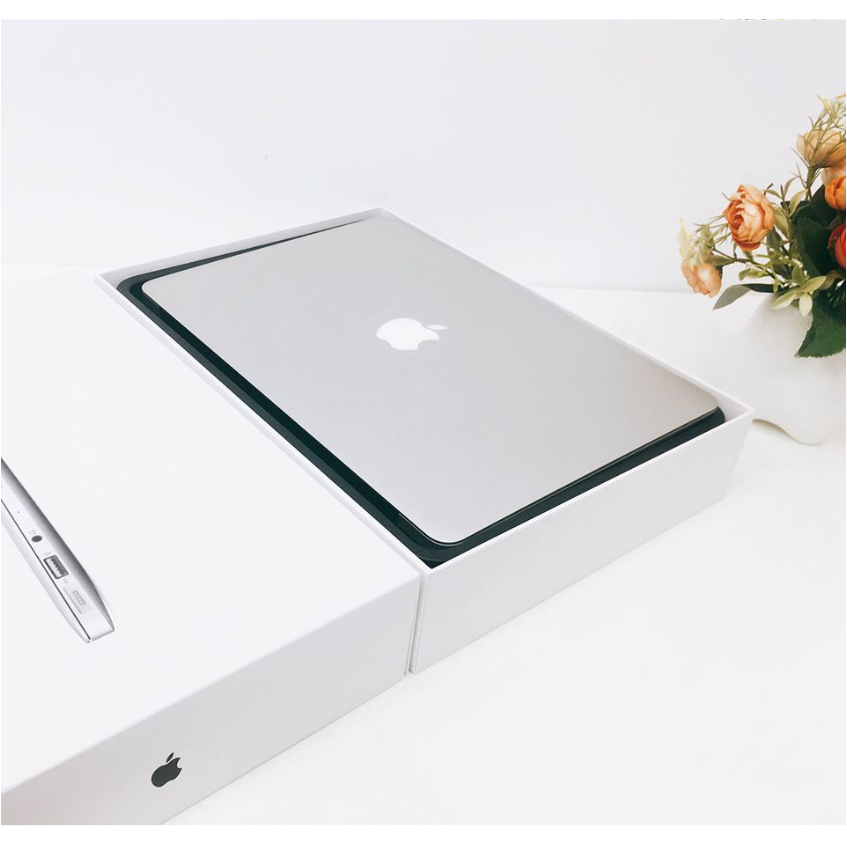 Macbook Air 2017 13 inch MQD32 Core i5 8GB RAM 128GB SSD – Like New