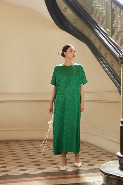  Green Round Neck Silk Dress 