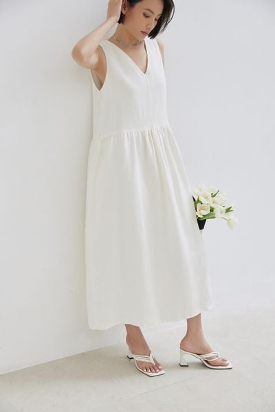  Sleeveless Linen Dress 