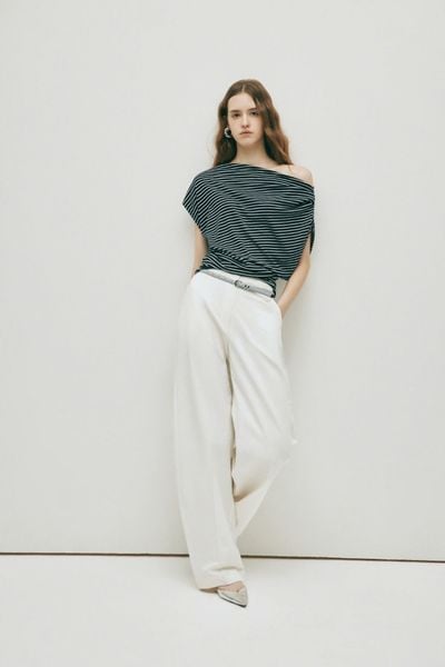 White Barrel Trousers 