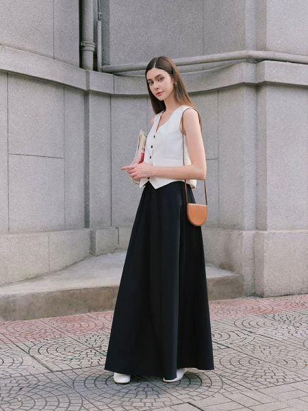  White Glee Skirt 