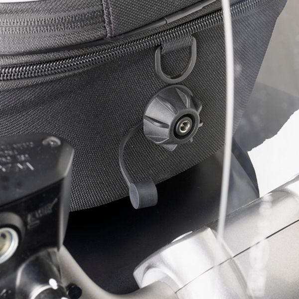 Bộ chia cổng sạc Givi S111 cho túi bình xăng