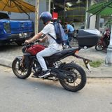 Thùng sau Givi B32 Bold 32L