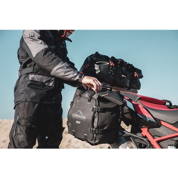 Túi treo gắn hông chống nước Givi GRT720