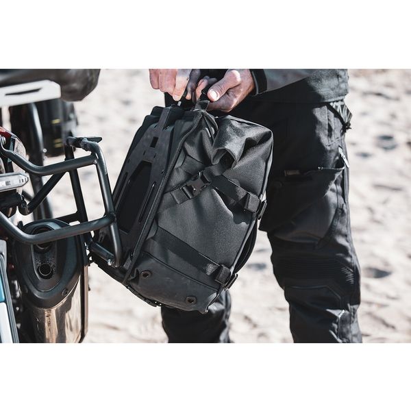 Túi treo gắn hông chống nước Givi GRT720