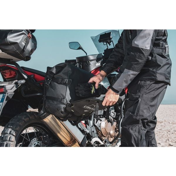 Túi treo gắn hông chống nước Givi GRT720