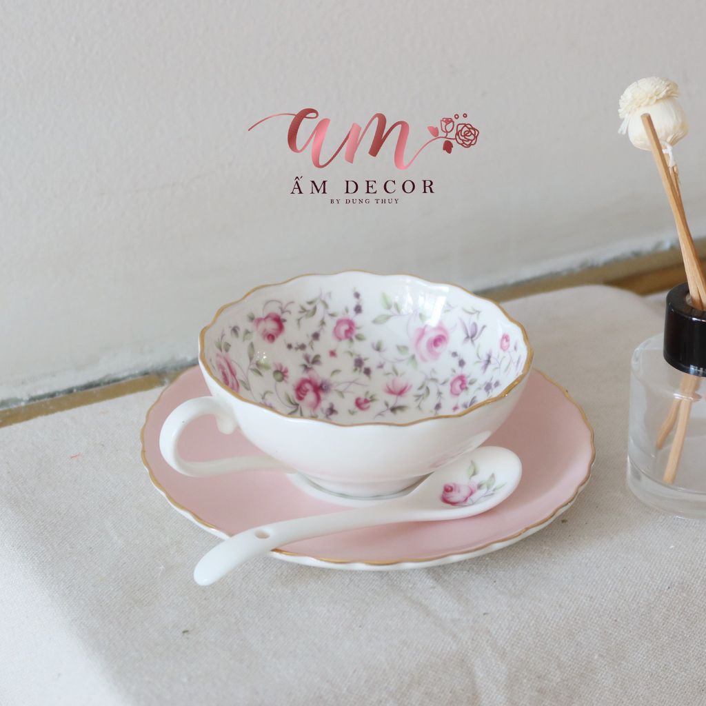 LY TÁCH TRÀ CHIỀU KÈM ĐĨA ROSE ROMANCE