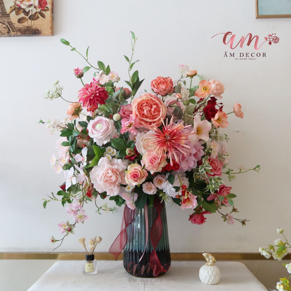 CHRISTABEL LADY BLOOM ARRANGMENT