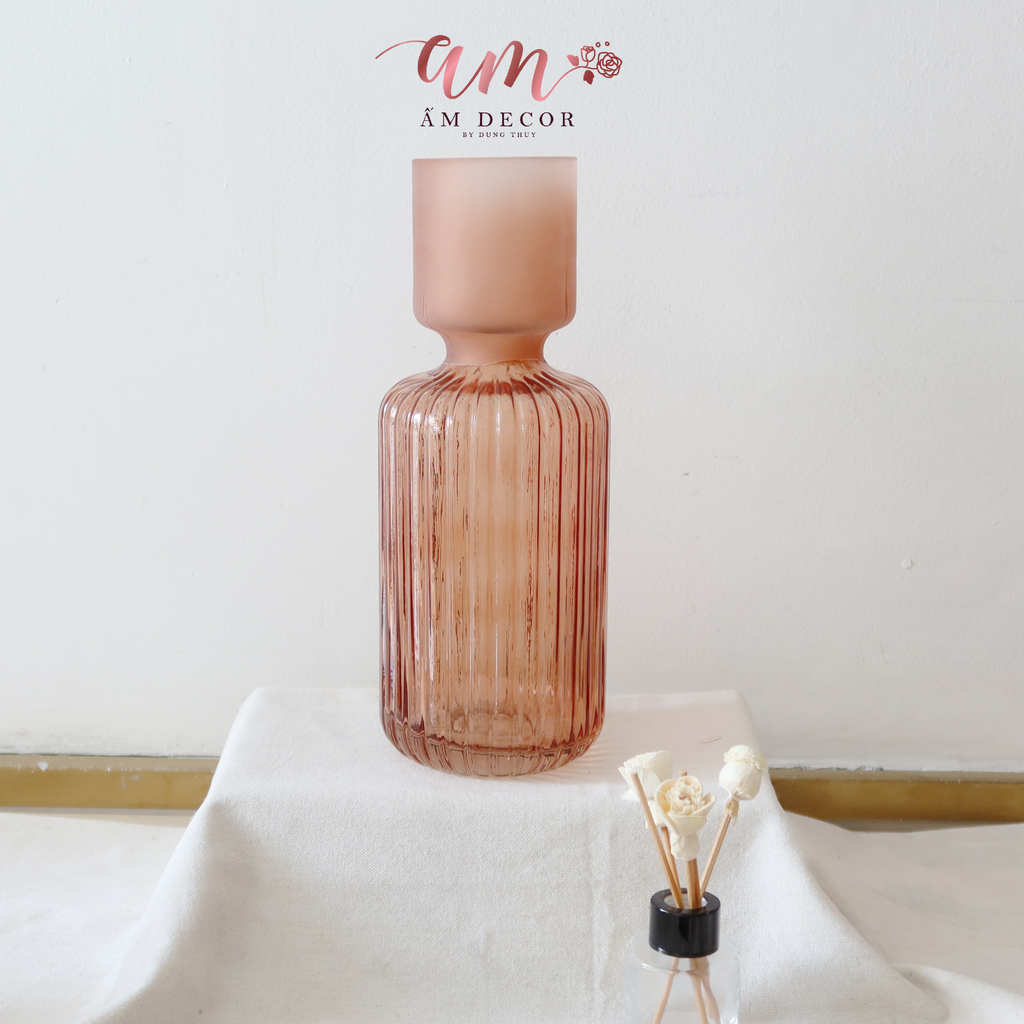 LỌ THỦY TINH NGHỆ THUẬT NÂU THON