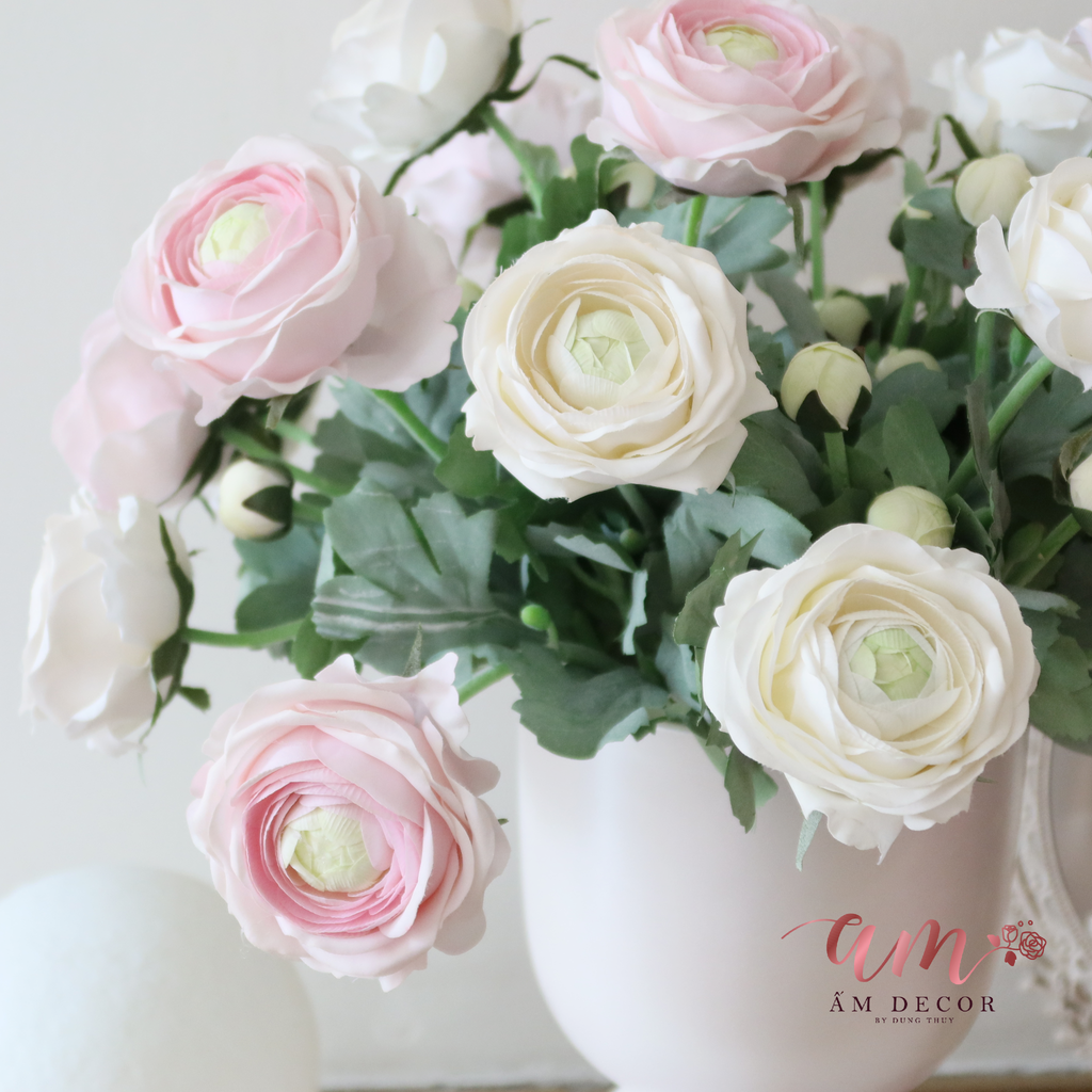 PERSIAN - BUTTERCUP SILVER ARTIFICIAL DECOR