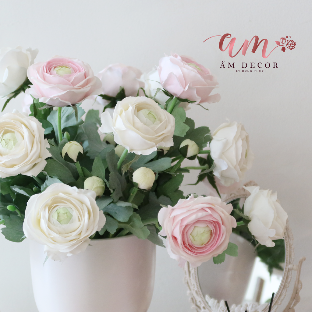 PERSIAN - BUTTERCUP SILVER ARTIFICIAL DECOR