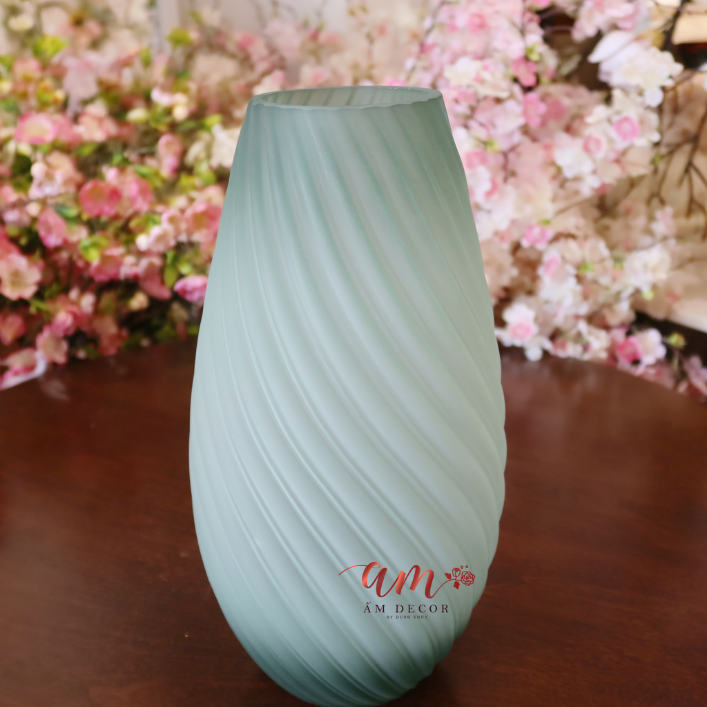 Bình Thủy Tinh Thon Ngọc Lục Bảo