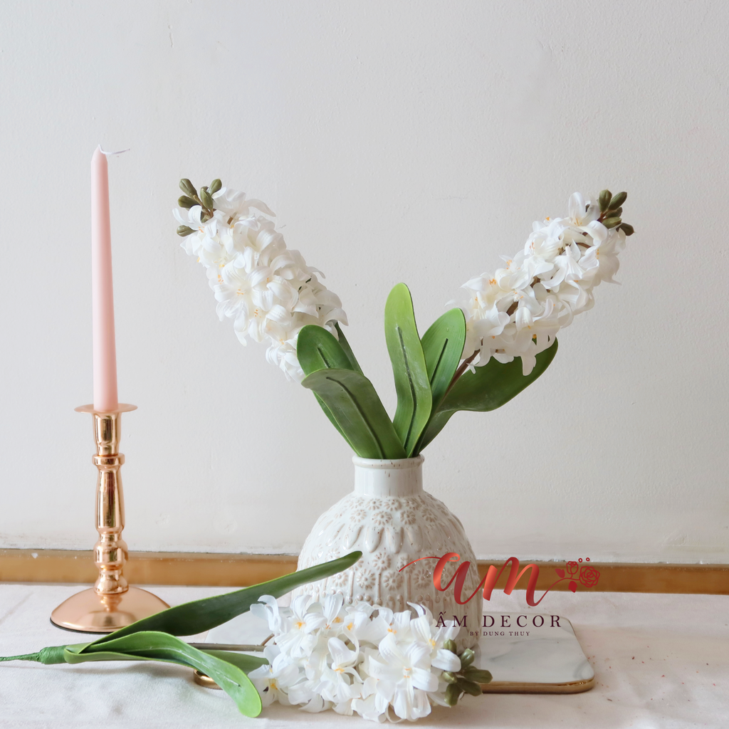 ZBÌNH HOA ĐỂ BÀN CỔ ĐIỂN INES