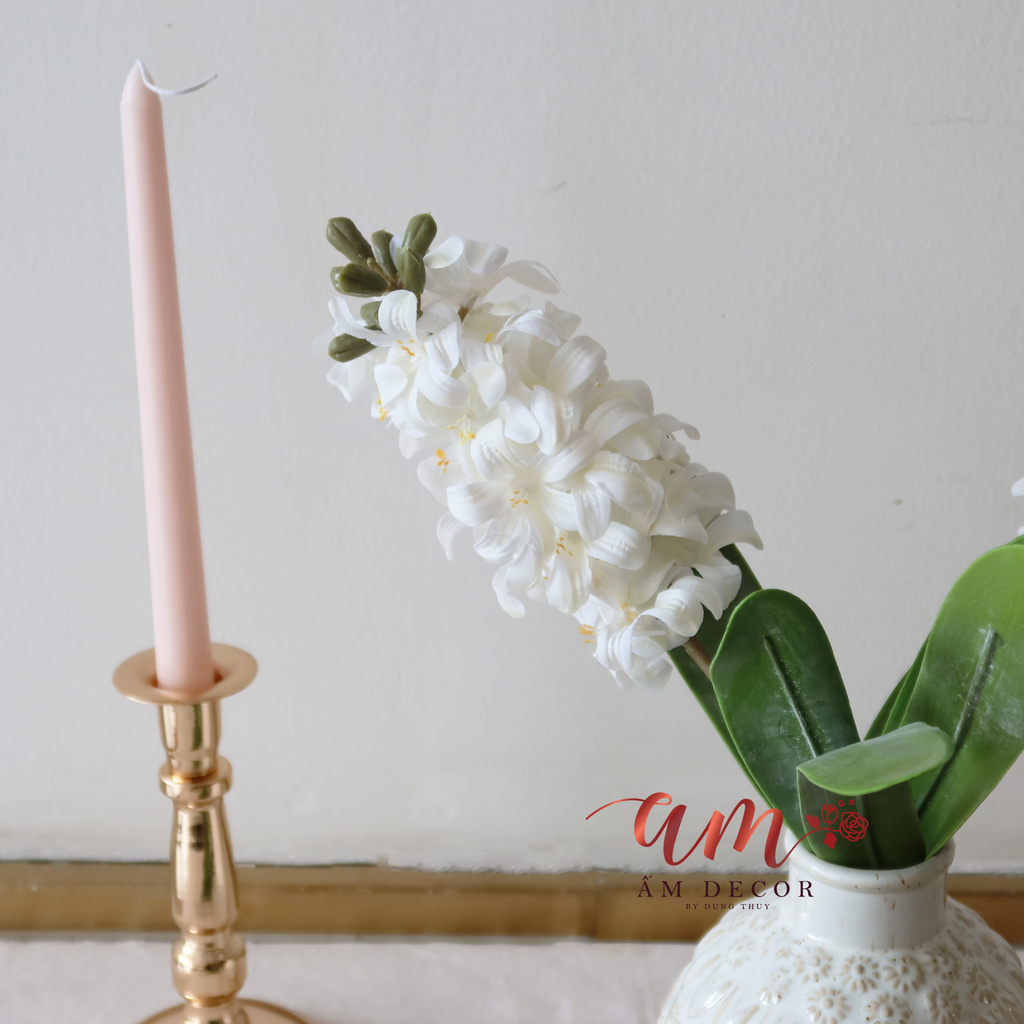 ZBÌNH HOA ĐỂ BÀN CỔ ĐIỂN INES