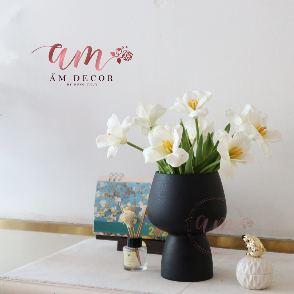 ZHOURGLASS WHITE  TULIP