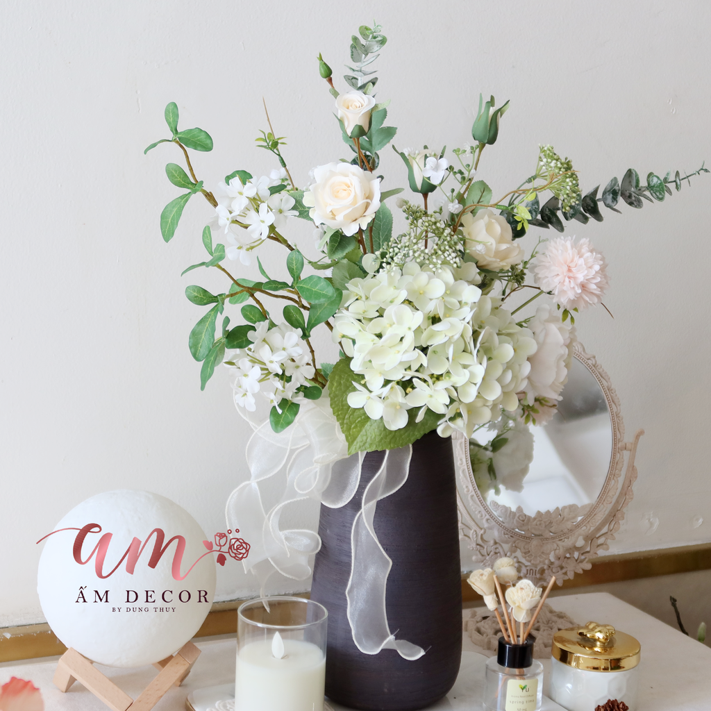 ZLADIES CAMEO GREEN ARRANGEMENT