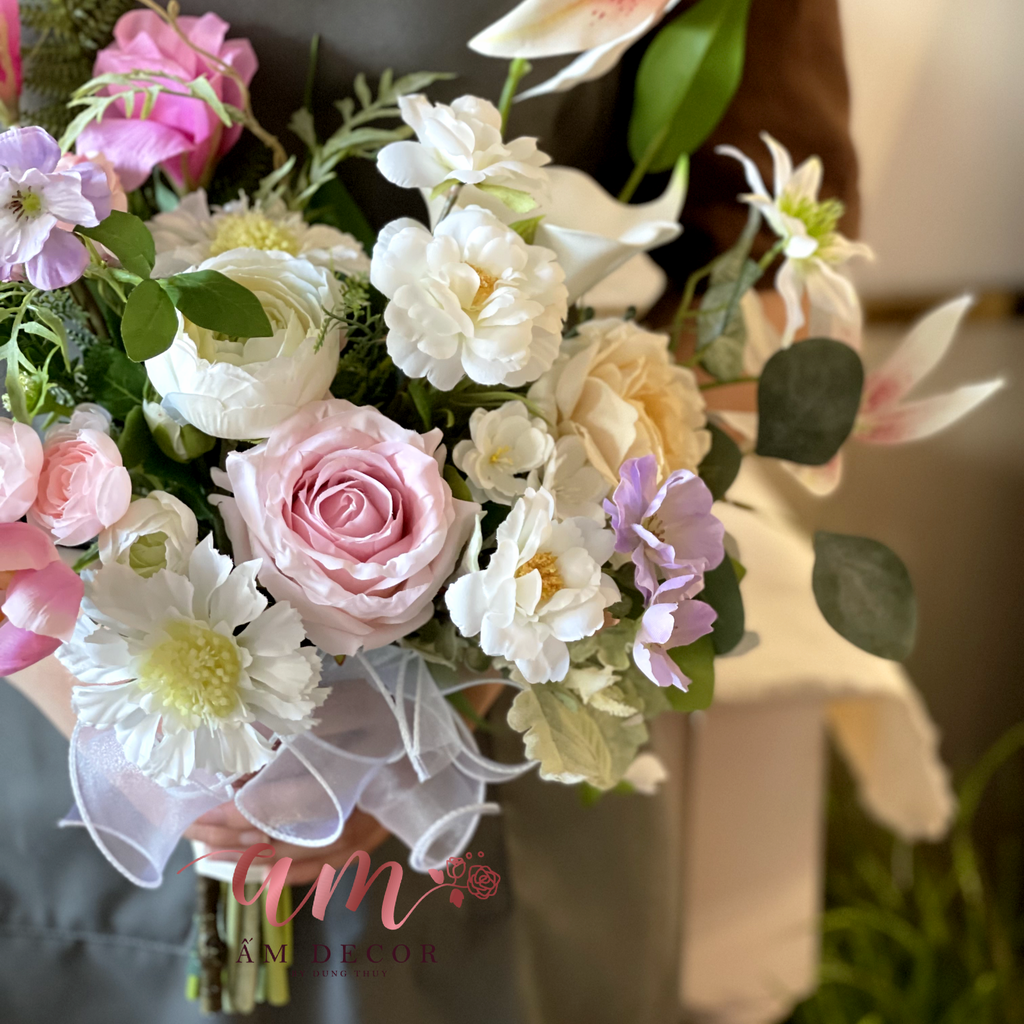BLOOMING BLUSH WEDDING FLORA