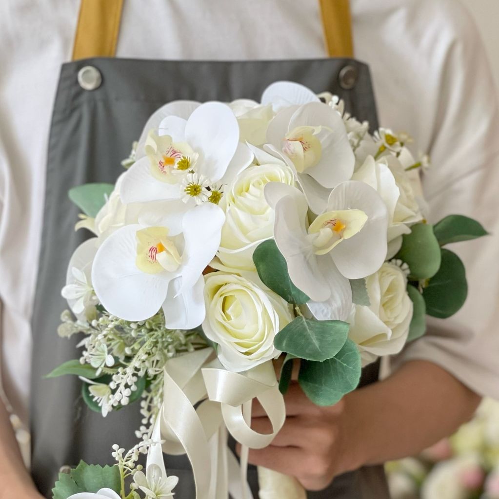 White Wedding Flowers