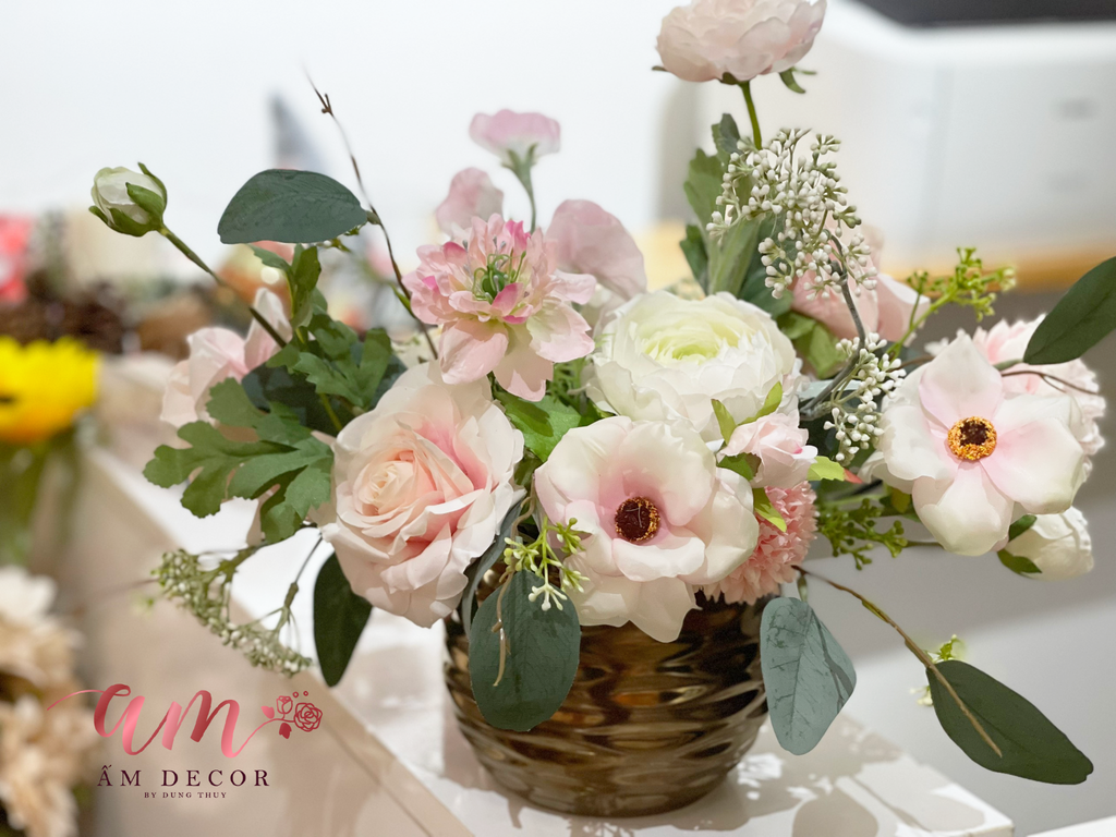 ZWONDERLAND ARTIFICIAL VASE