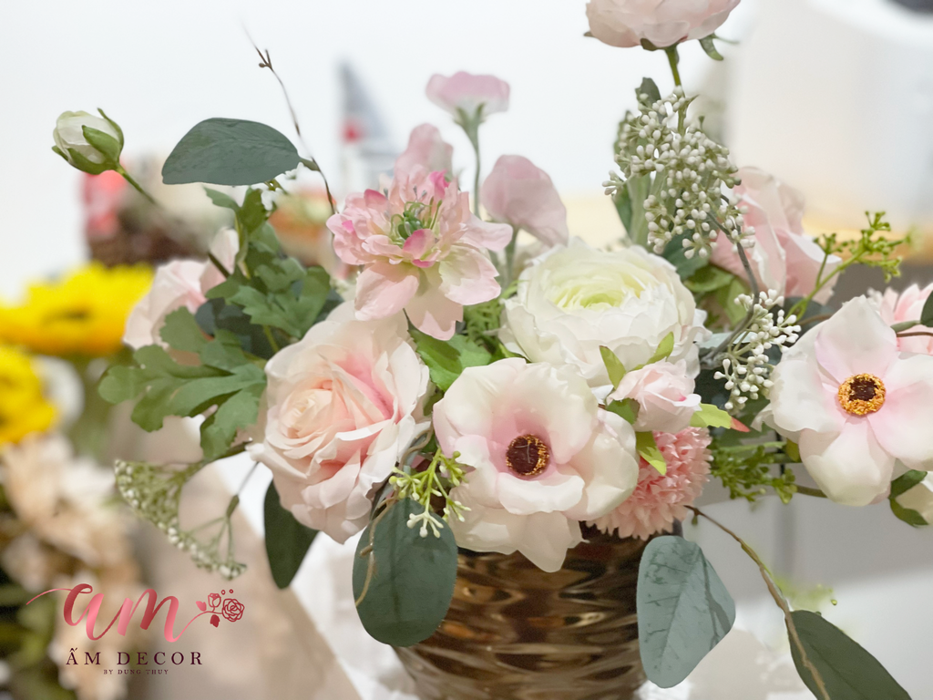 ZWONDERLAND ARTIFICIAL VASE