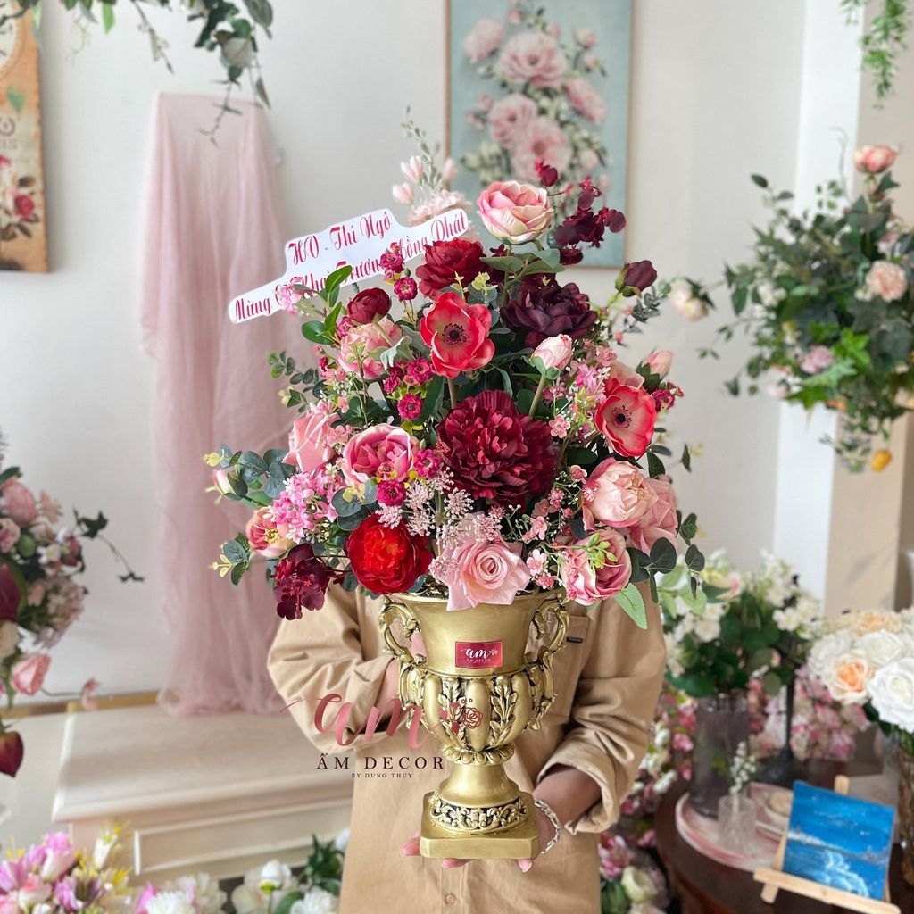 BÌNH HOA ÂU CỔ NELLY