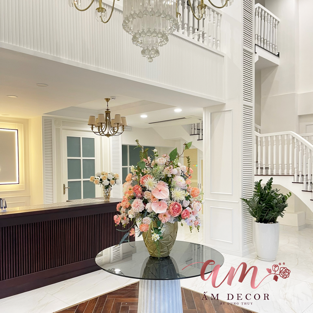 BÌNH HOA AUDREY LUCINDA