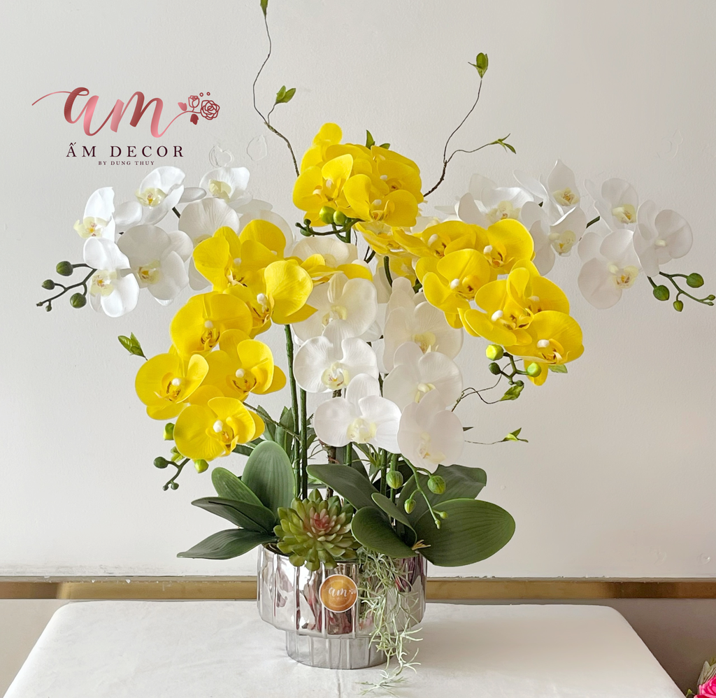 SILVER MIX ORCHID LEMON ARRANGMENT