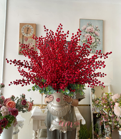  ILEX WINTERBERRY ARRANGMENT 